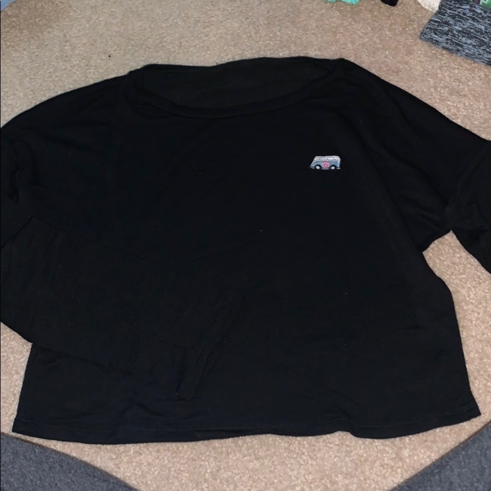 long sleeve crop top